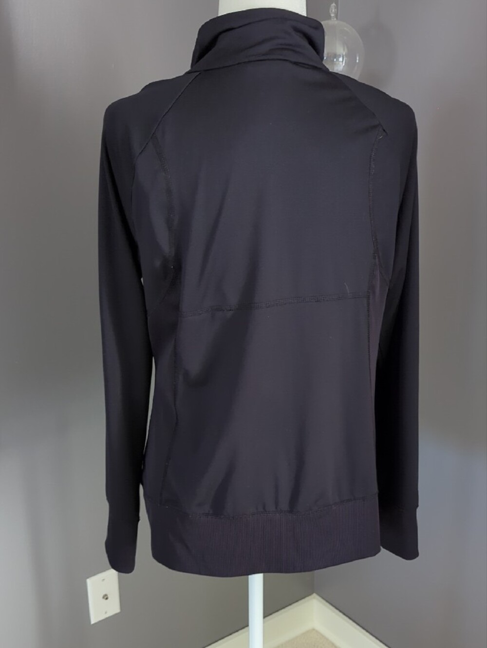 3 For $30. tek gear Black Full-Zip - Picture 5 of 11